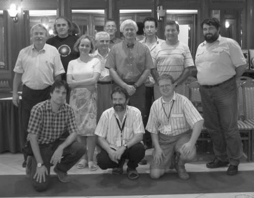 4. ábra. Magyar változóészlelők az AAVSO új igazgatója, Arne Henden (középen) társaságában (Pécs, 2005.09.09.)
