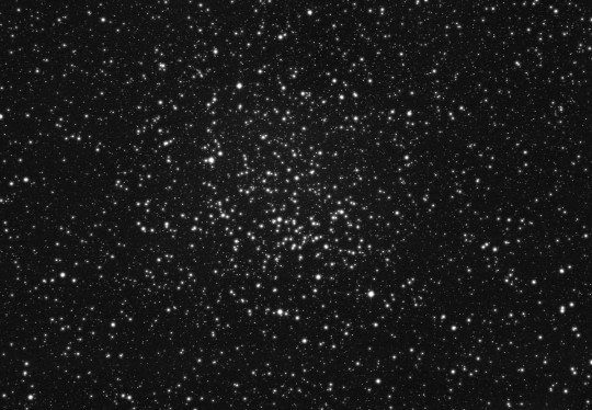 Az NGC 6940 (NY, Vul) Ábrahám Tamás fotóján, amit 200/1000 reflektorral, Canon EOS 400D fényképezőgéppel, 19x1 perc expozíciós idővel (ISO800) készített