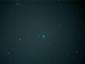 Az üstökös október 26-án este (Budapest, 2006.10.26 17:12 UT, Canon EOS 350D + 5.0/185 tele, ISO 1600, 3x15 sec)